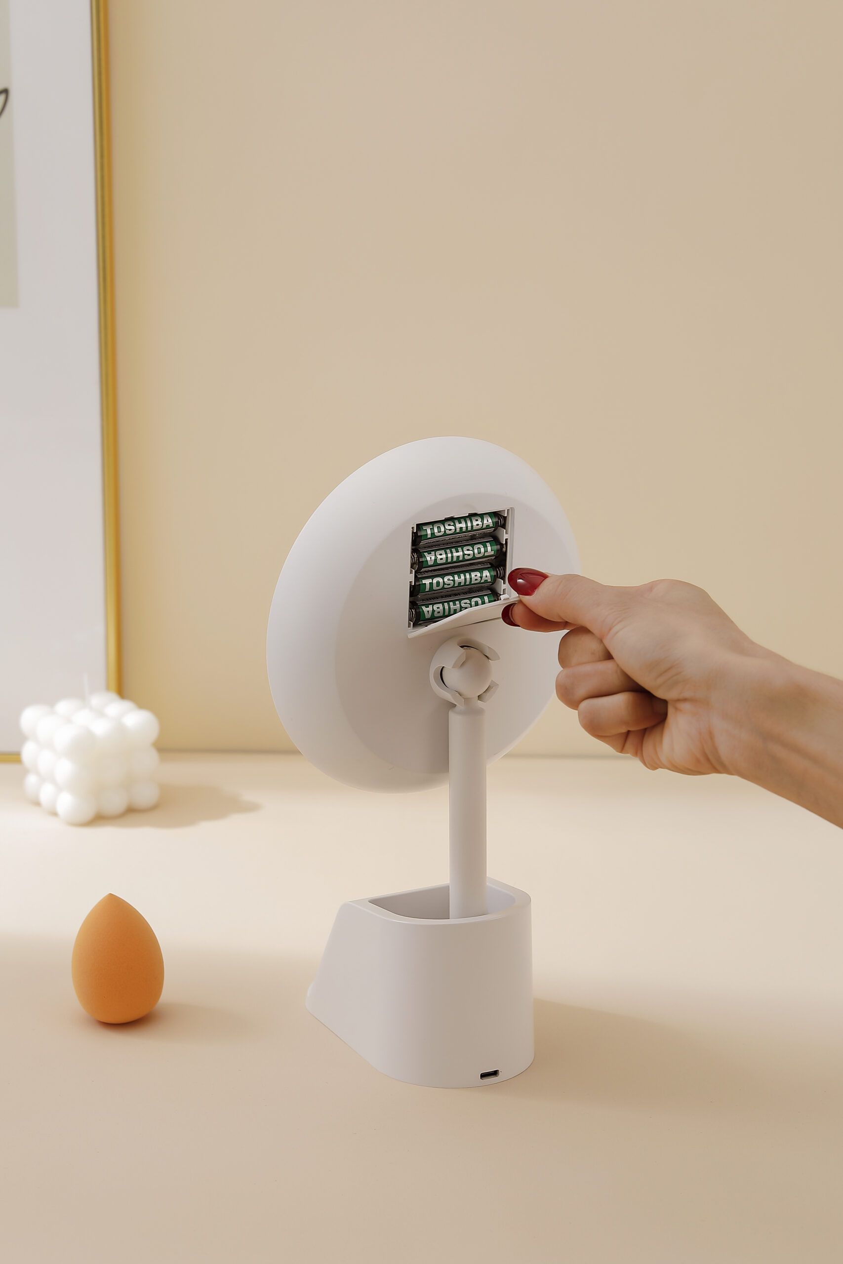 Round Makeup Mirror with wireless charging Base KW021S - 图片 2