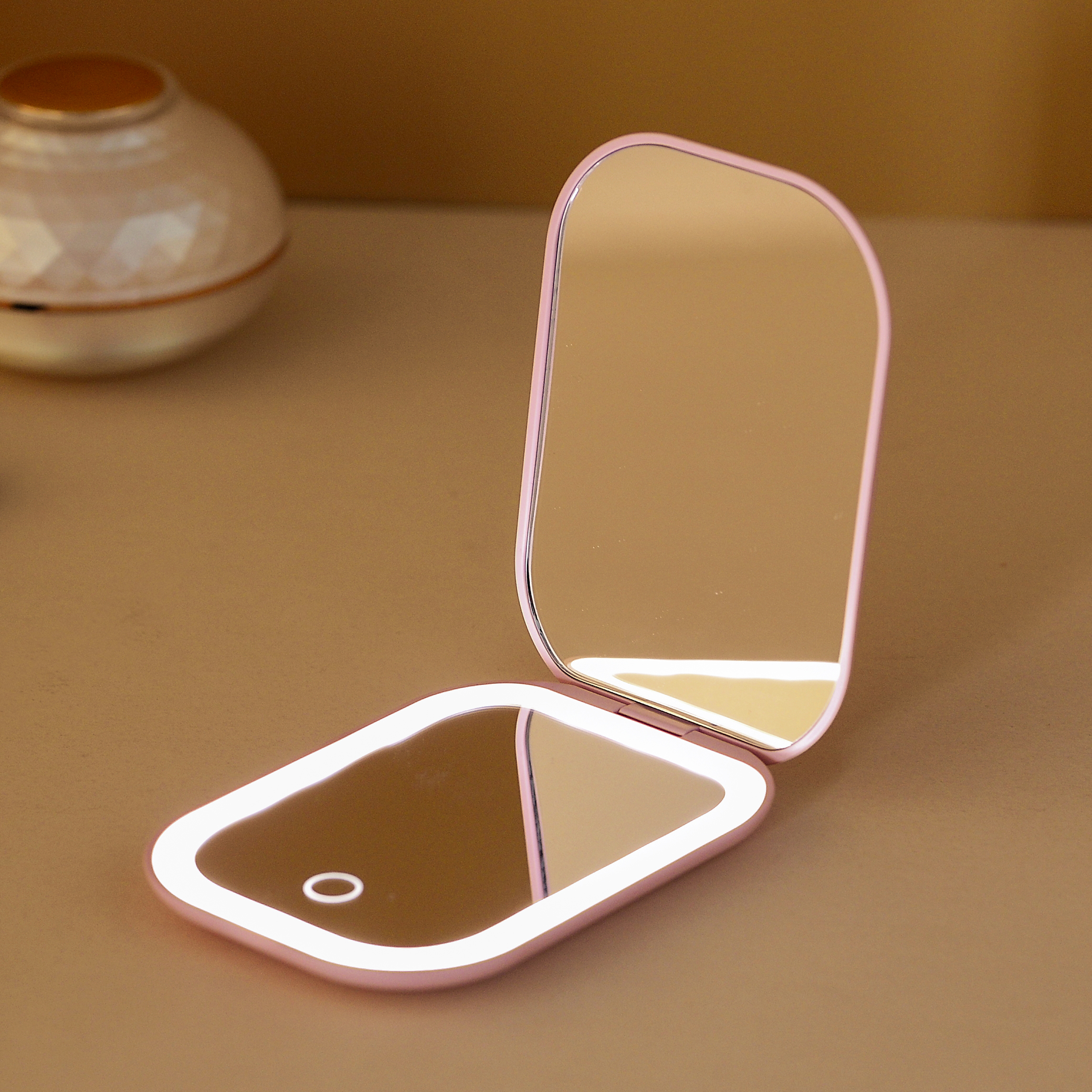 KW019 Pocket Foldable Mirror