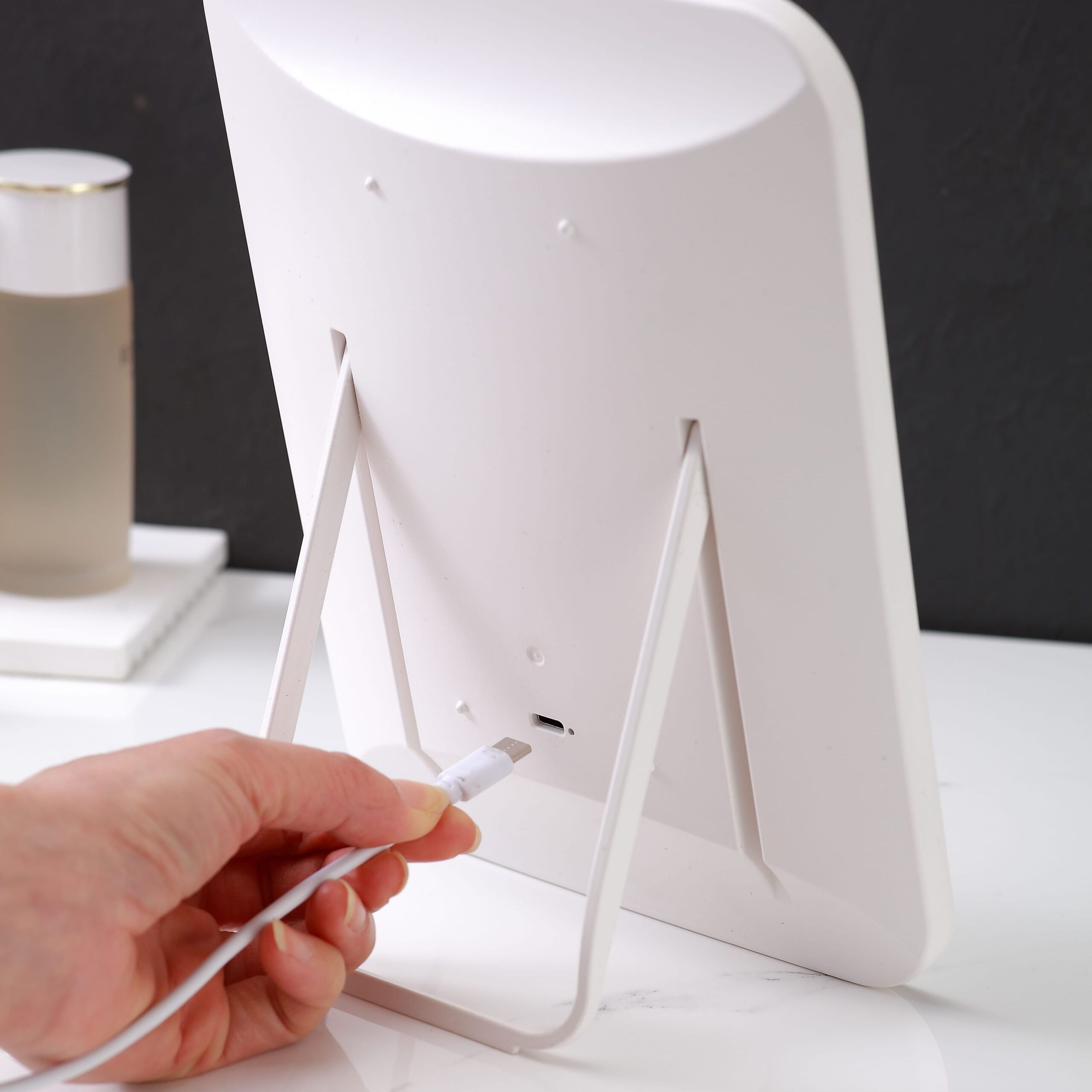 KW032 led table mirror with hidden adjustable support - 图片 9