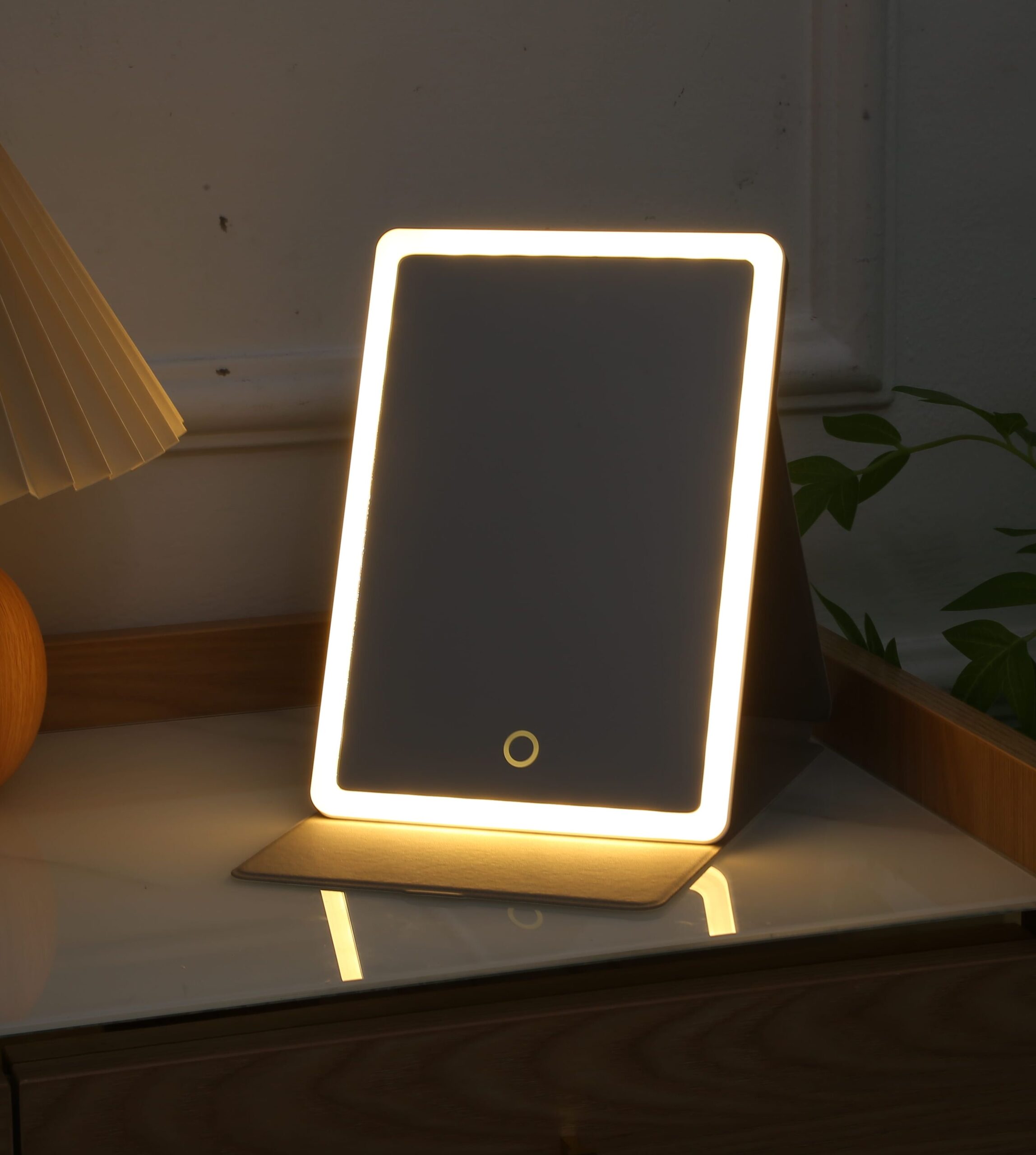 KW063 XL Foldable Portable Pocket Mirror with PU Case - 图片 8