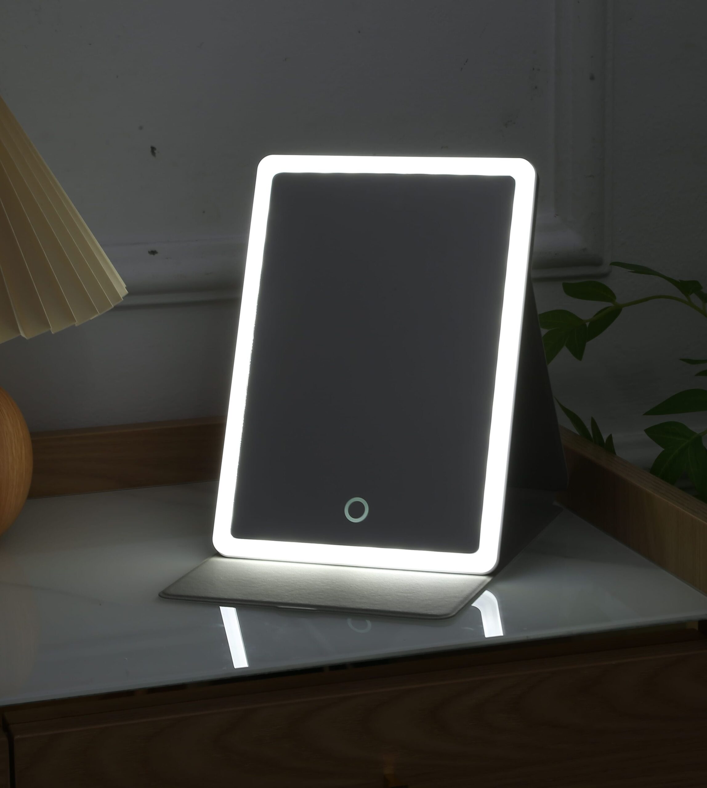 KW063 XL Foldable Portable Pocket Mirror with PU Case - 图片 7