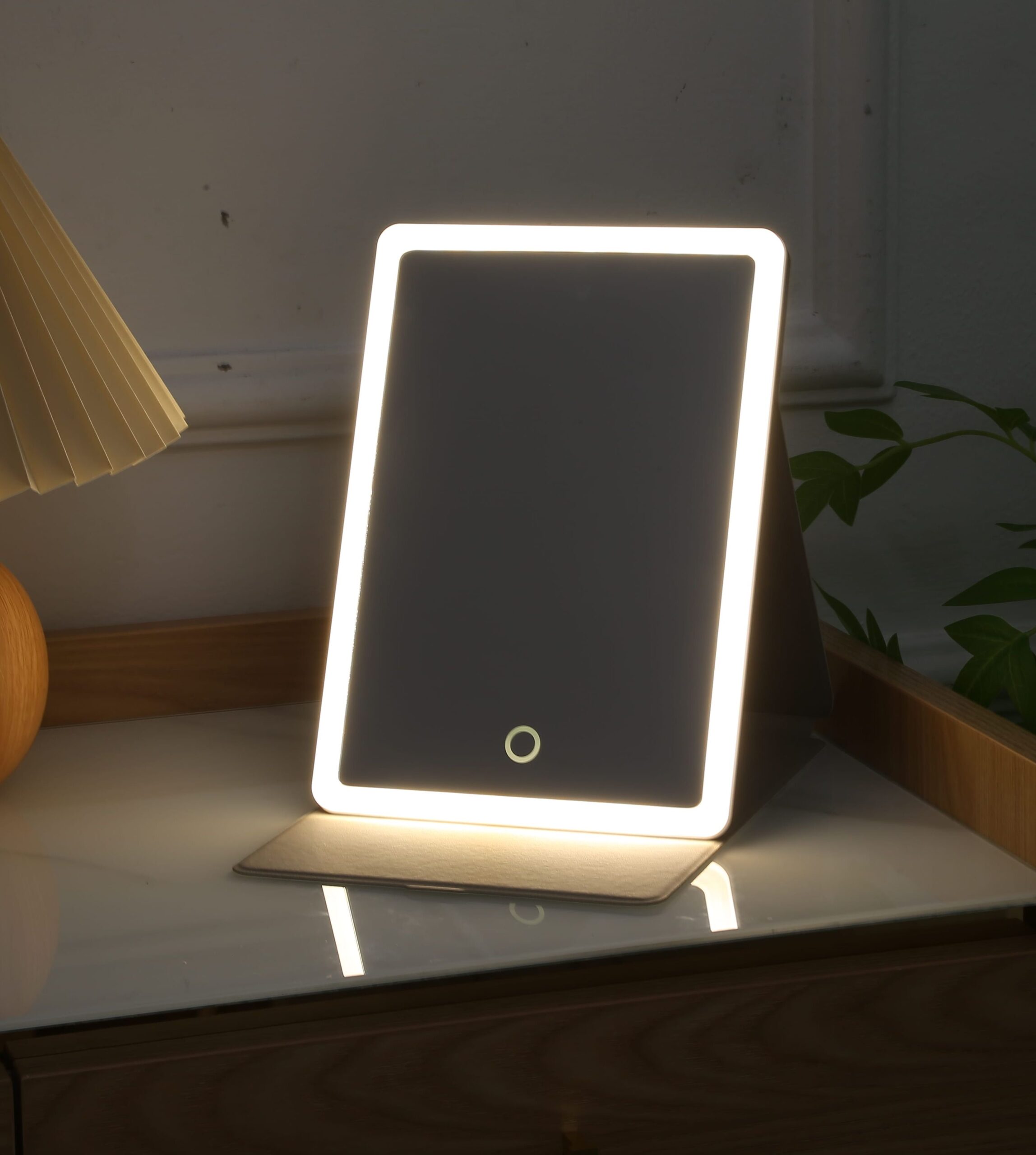 KW063 XL Foldable Portable Pocket Mirror with PU Case - 图片 6