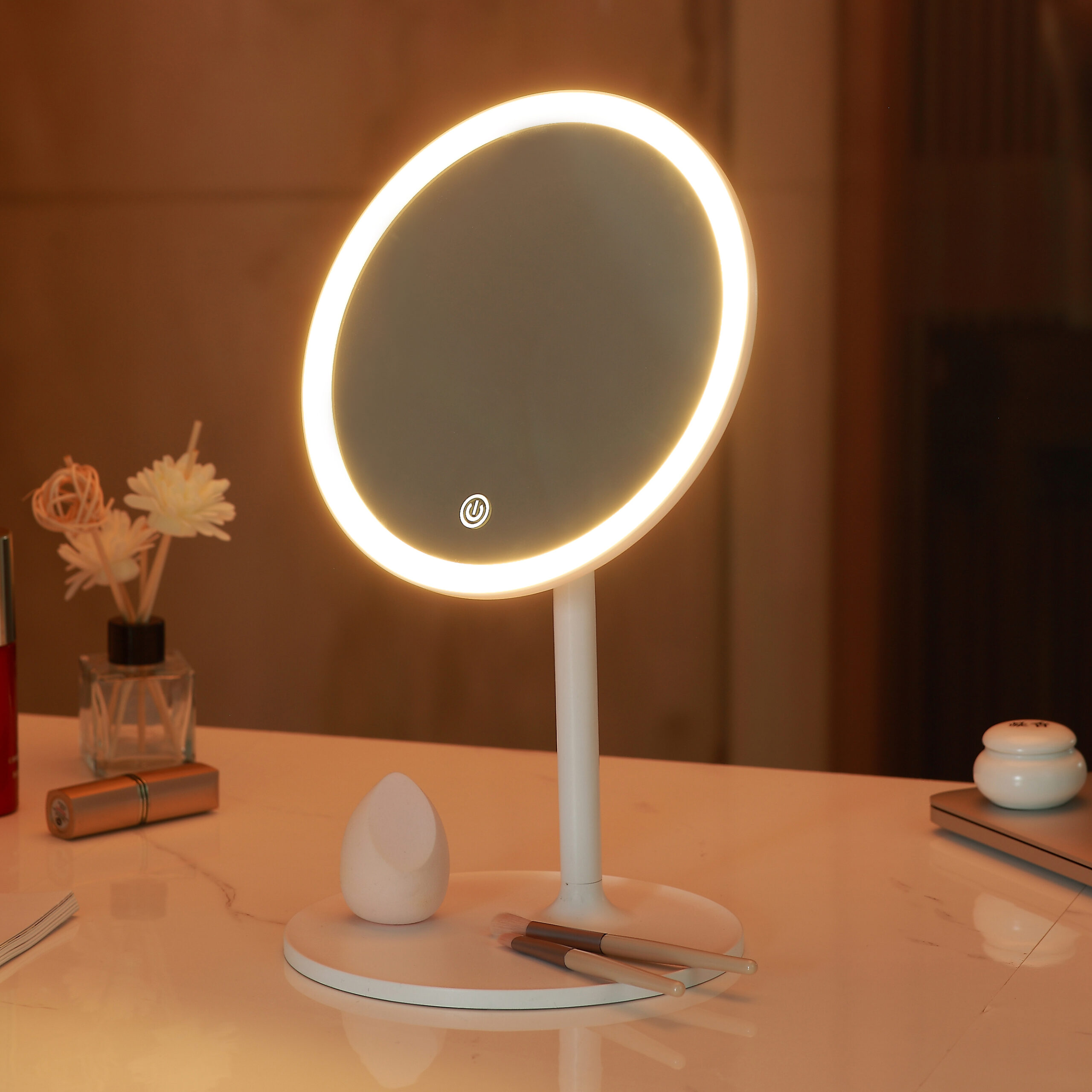KW038A Round LED Desktop Mirror - 图片 2